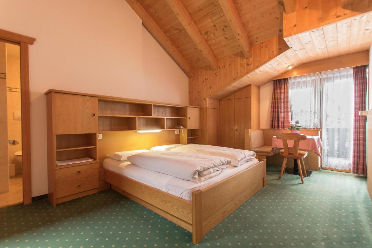 B&B Apartments La Palsa San Cassiano  Luaran gambar