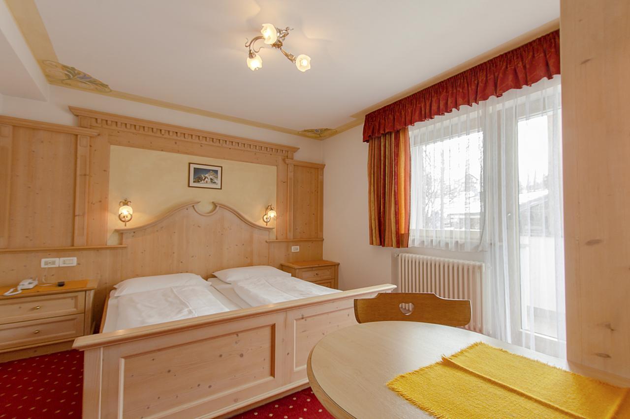 B&B Apartments La Palsa San Cassiano  Luaran gambar