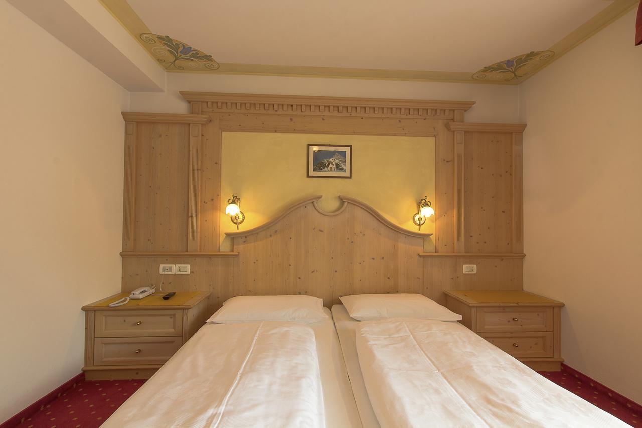 B&B Apartments La Palsa San Cassiano  Luaran gambar