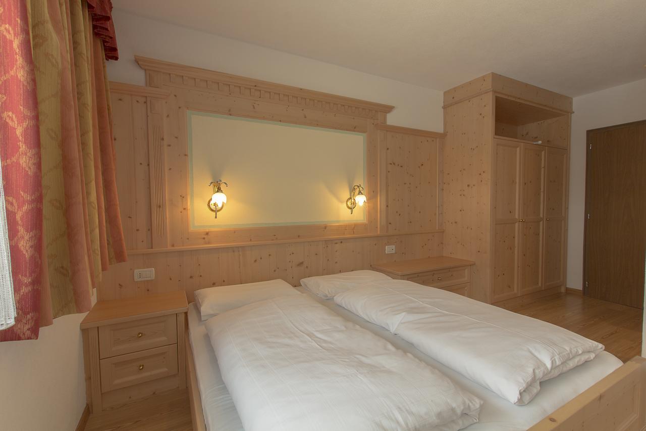 B&B Apartments La Palsa San Cassiano  Luaran gambar